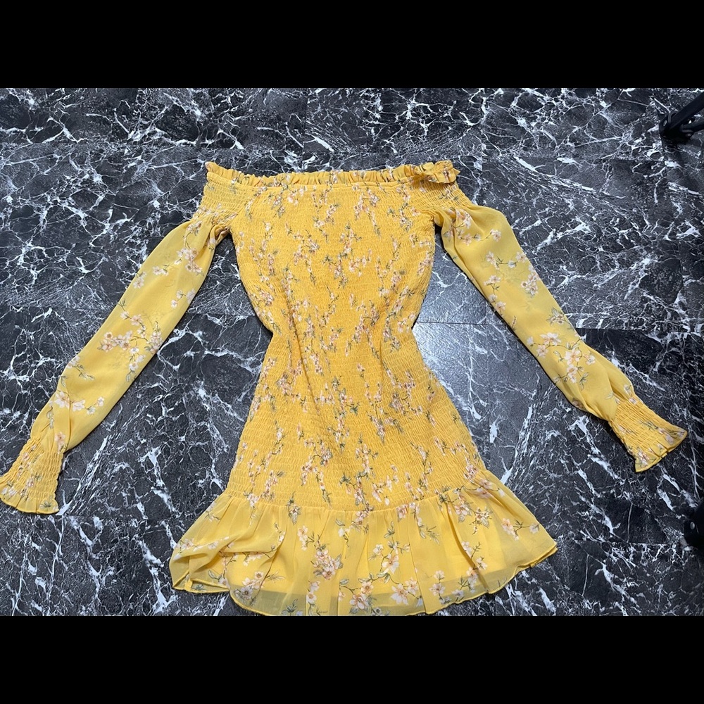 Short dress